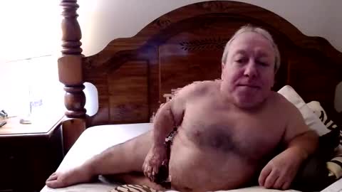 Cute Lil Man online show from April 25, 6:49 am