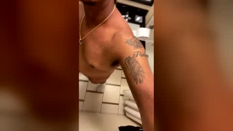 freewild999 online show from February 15, 5:04 am