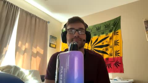 Snapshot of freezeskiii chatting on September 8, 4:39 pm freezeskiii online show from September 8, 4:39 pm