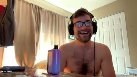 Snapshot of freezeskiii chatting on September 12, 2:50 pm freezeskiii online show from September 12, 2:50 pm