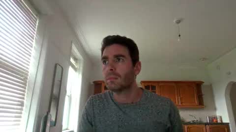 Snapshot of frenchbdmaninlondon chatting on February 9, 2:21 pm Horny Paul online show from February 9, 2:21 pm