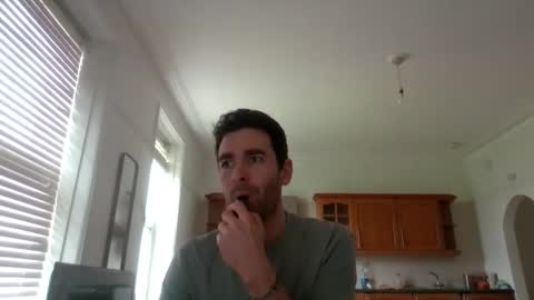 Snapshot of frenchbdmaninlondon chatting on February 10, 1:15 pm Horny Paul online show from February 10, 1:15 pm