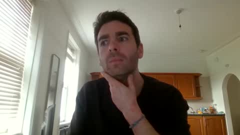 Snapshot of frenchbdmaninlondon chatting on February 15, 1:31 pm Horny Paul online show from February 15, 1:31 pm