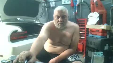 Snapshot of frenchdaddy95 chatting on July 20, 5:15 pm frenchdaddy95 online show from July 20, 5:15 pm