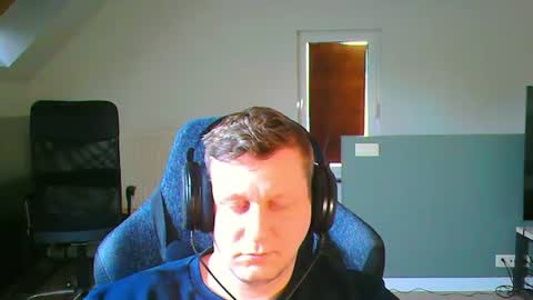 Snapshot of frenchfrieswithmayo chatting on July 14, 6:07 am French fries online show from July 14, 6:07 am