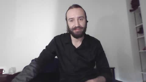 Snapshot of frenchmidnightjewel chatting on November 30, 12:58 am FrenchMidnightJewel online show from November 30, 12:58 am