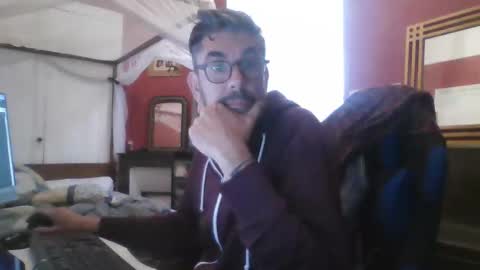 Snapshot of frenchpapalover chatting on May 4, 7:15 am frenchpapalover online show from May 4, 7:15 am