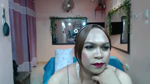 Snapshot of frenzy315851 chatting on November 12, 12:16 pm frenzy315851 online show from November 12, 12:16 pm