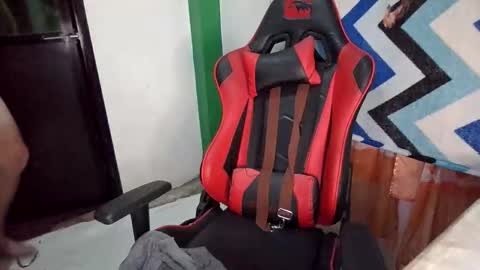 Snapshot of fresh140cock chatting on November 5, 4:07 pm Alex Stone online show from November 5, 4:07 pm