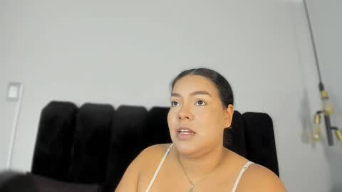 freya_blaze online show from February 27, 4:34 am