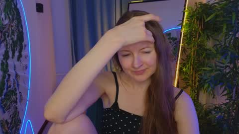 Freya online show from December 7, 6:59 pm