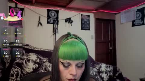Snapshot of freyaa_sorceress chatting on February 12, 5:57 am freyaa_sorceress online show from February 12, 5:57 am