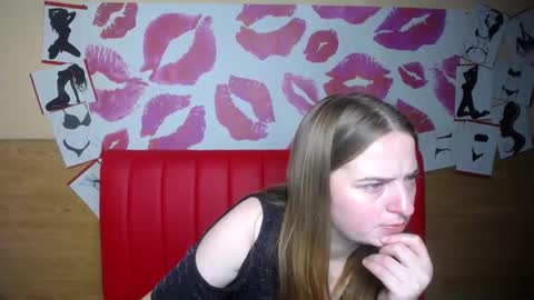 FreyaDak online show from December 2, 6:25 pm