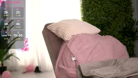 freyaheart online show from March 21, 5:34 am