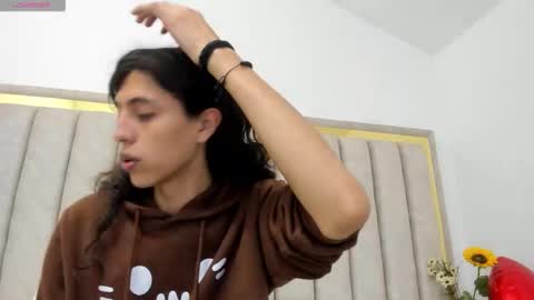 FreyaMoller  online show from February 18, 7:10 pm