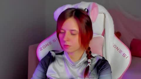 FreyaVey online show from February 26, 5:28 am