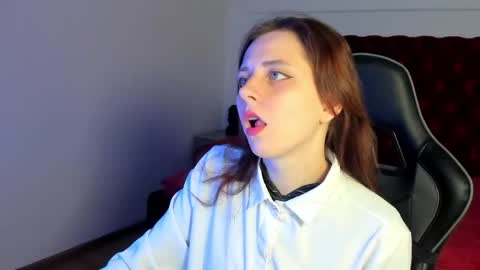 FreyaVeys online show from May 31, 5:15 am