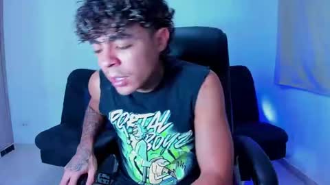 Snapshot of freyva_ chatting on June 14, 5:59 pm freyva_ online show from June 14, 5:59 pm