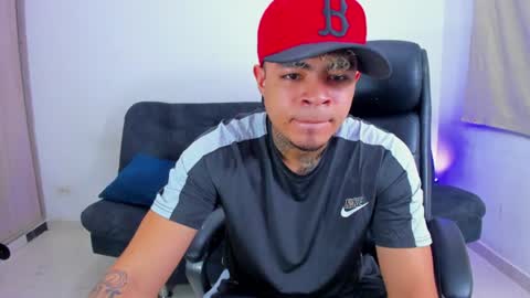 Snapshot of freyva_ chatting on July 8, 6:23 pm freyva_ online show from July 8, 6:23 pm