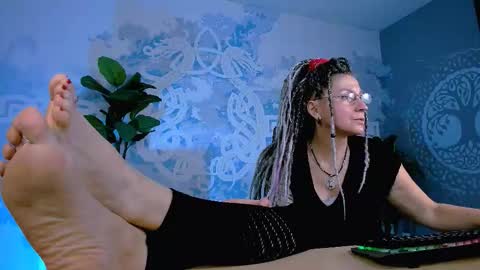 Snapshot of fridatander chatting on October 11, 5:17 am Frida Tander online show from October 11, 5:17 am