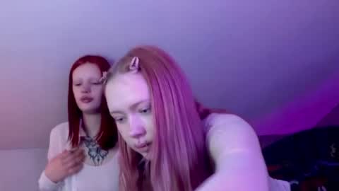 Snapshot of friend_zone_ chatting on November 12, 3:34 pm friend_zone_ online show from November 12, 3:34 pm