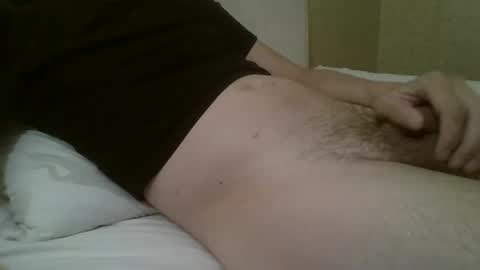 Snapshot of friendly_frank_18 chatting on May 9, 4:28 am friendly_frank_18 online show from May 9, 4:28 am