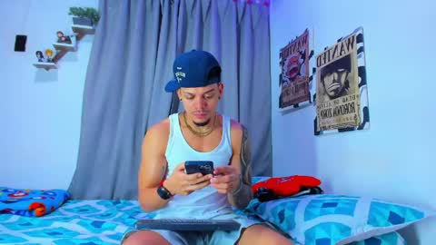 Snapshot of friendsofeverything_ chatting on July 13, 1:03 pm Adam y pitter online show from July 13, 1:03 pm
