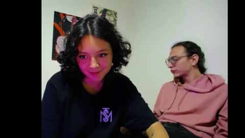 Snapshot of frikisa chatting on May 30, 12:19 am frikisa online show from May 30, 12:19 am