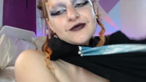 Snapshot of friskyflowers chatting on September 11, 5:57 pm cherry online show from September 11, 5:57 pm