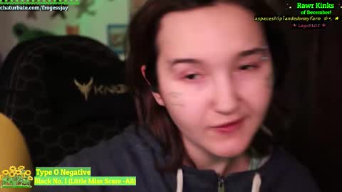   Jaywise Frogfoot  online show from December 13, 10:48 pm