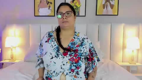 Snapshot of fromheaven_ chatting on May 8, 2:11 pm Lucy online show from May 8, 2:11 pm
