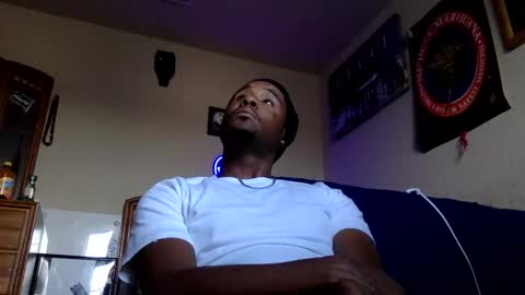 Snapshot of fromthabac chatting on April 16, 11:51 pm fromthabac online show from April 16, 11:51 pm