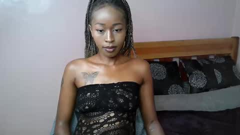 frosty_twinkle online show from January 9, 2:53 pm