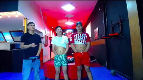 THOMAS AND DAMIAND online show from October 13, 6:41 pm