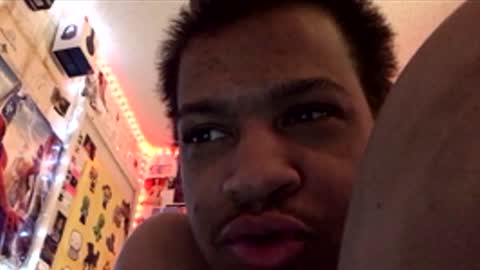 Snapshot of frozen232 chatting on March 24, 8:52 am Fabian online show from March 24, 8:52 am