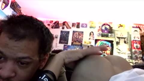 Snapshot of frozen232 chatting on April 5, 5:59 am Fabian online show from April 5, 5:59 am