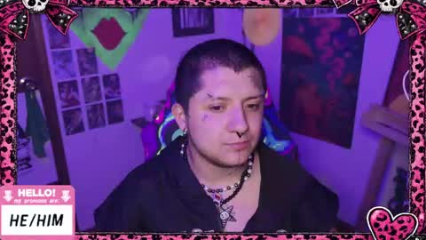 Snapshot of ftmbiggestclit chatting on April 18, 4:49 am Kevin online show from April 18, 4:49 am