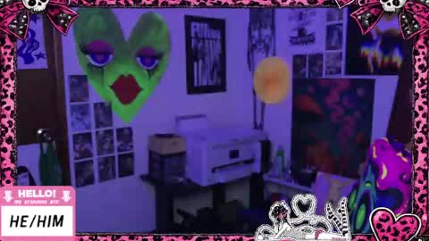 Snapshot of ftmbiggestclit chatting on April 30, 3:46 am Kevin online show from April 30, 3:46 am