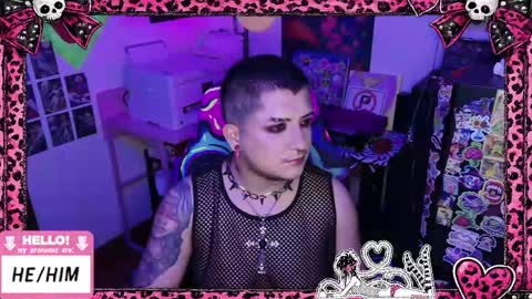 Snapshot of ftmbiggestclit chatting on May 30, 8:00 am Kevin online show from May 30, 8:00 am