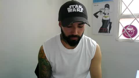 Snapshot of ftmen chatting on June 24, 7:46 pm Jestevan online show from June 24, 7:46 pm