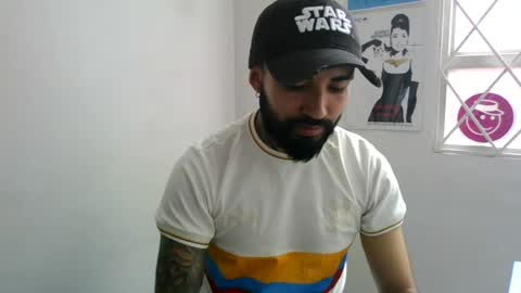 Snapshot of ftmen chatting on June 25, 1:59 pm Jestevan online show from June 25, 1:59 pm