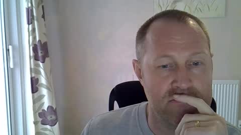 Snapshot of fuck_buddy_uk chatting on May 15, 12:56 pm Fuck Buddy UK online show from May 15, 12:56 pm
