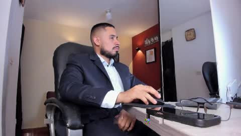 SERGIO THE SEX LAWYER online show from April 10, 4:39 am