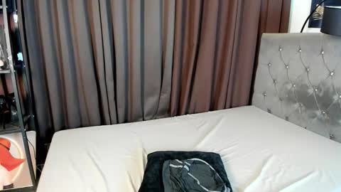 Snapshot of fuckgurlavener chatting on February 7, 3:10 am fuckgurlavener online show from February 7, 3:10 am