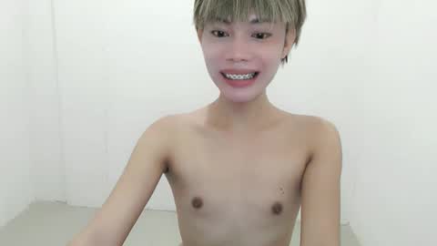 Snapshot of fuckingsexy143 chatting on September 16, 1:06 am fuckingsexy143 online show from September 16, 1:06 am