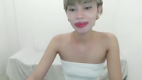 Snapshot of fuckingsexy143 chatting on September 24, 2:04 am fuckingsexy143 online show from September 24, 2:04 am