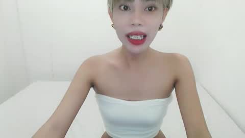 Snapshot of fuckingsexy143 chatting on September 26, 1:42 am fuckingsexy143 online show from September 26, 1:42 am