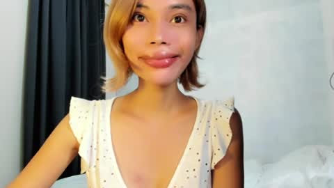 fuckingsexy143 online show from July 3, 2:07 am