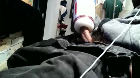 Snapshot of fuckmeallday1975 chatting on February 17, 7:05 am fuckmeallday1975 online show from February 17, 7:05 am