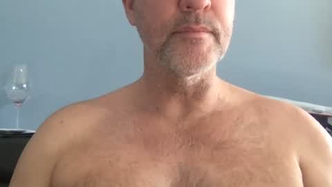 Snapshot of fuertecock chatting on December 31, 10:45 pm Gregorio online show from December 31, 10:45 pm